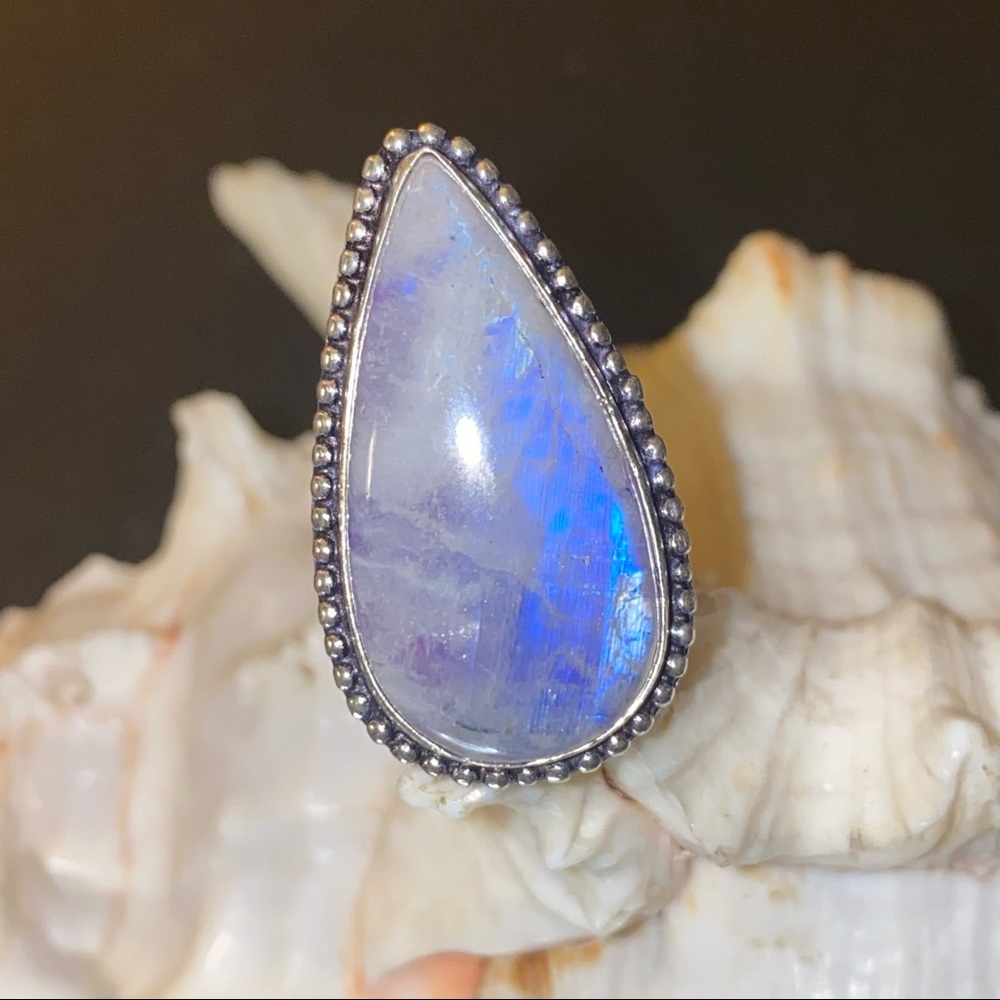 Rainbow Moonstone teardrop gemstone ring. - Picture 2 of 10